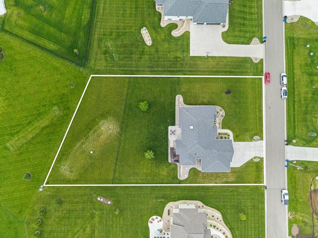 6653 Morning Dew Lane, Sun Prairie, WI 53590