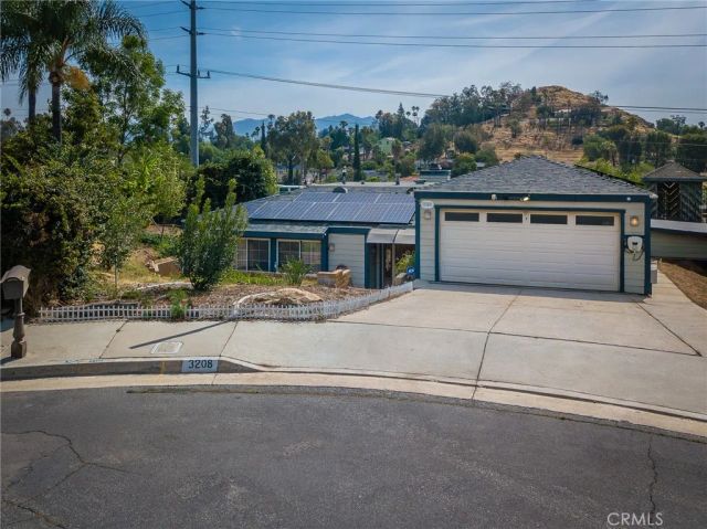 3208 Gibraltar, Riverside, CA 92506
