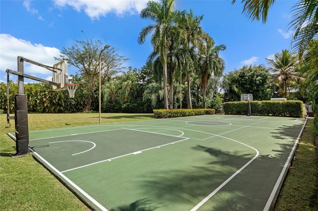 9 CASTAÑA STREET, Guaynabo, PR 00968