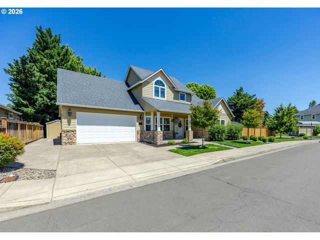 6718 JACOB Ln, Springfield, OR 97478