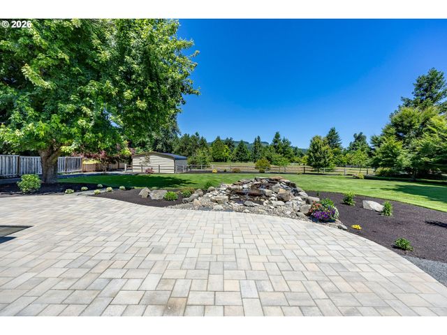 6718 JACOB Ln, Springfield, OR 97478
