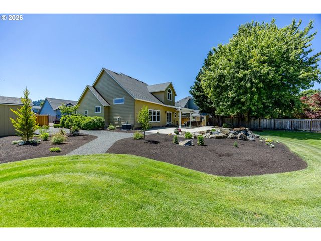 6718 JACOB Ln, Springfield, OR 97478