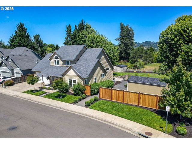 6718 JACOB Ln, Springfield, OR 97478