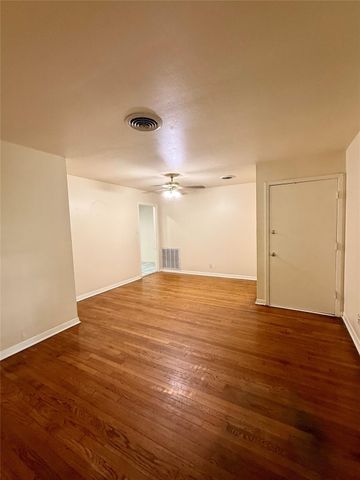 7018 Alder Drive 1, Houston, TX 77081