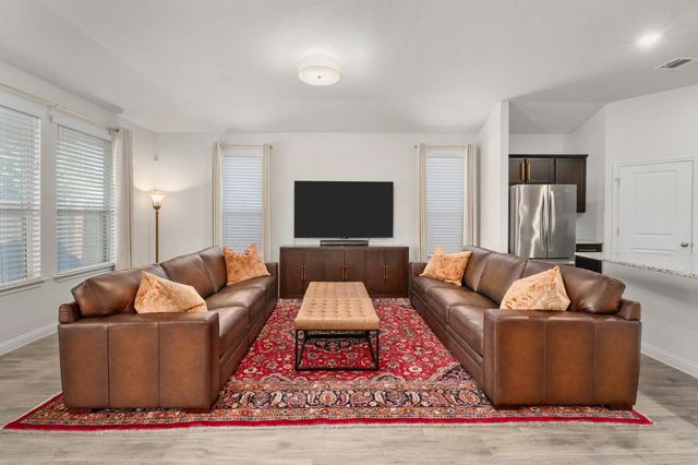 8206 Greyhawk CV, Austin, TX 78744