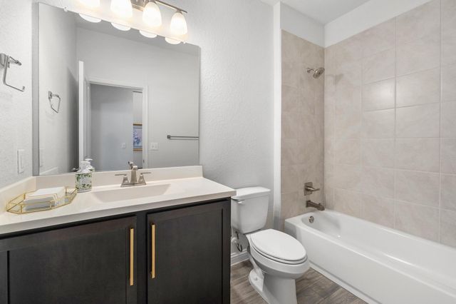 8206 Greyhawk CV, Austin, TX 78744