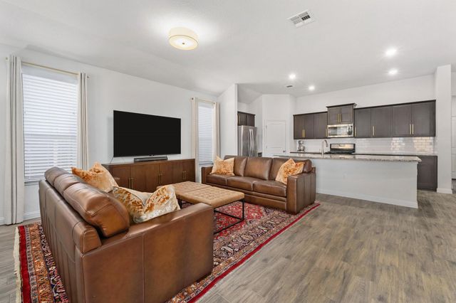 8206 Greyhawk CV, Austin, TX 78744