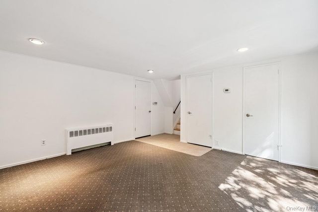 72 Winthrop Road, Plainview, NY 11803