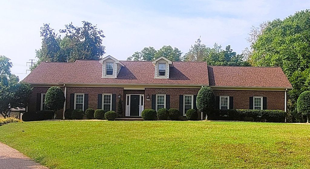 709 Langford Ct, Franklin, TN 37067