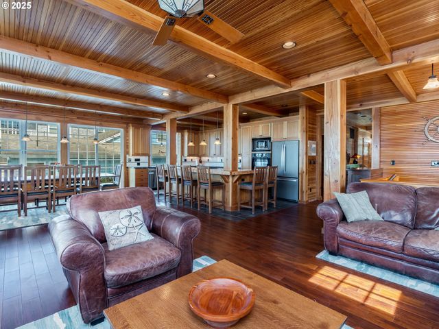 6937 Nw LOGAN Rd, Lincoln City, OR 97367