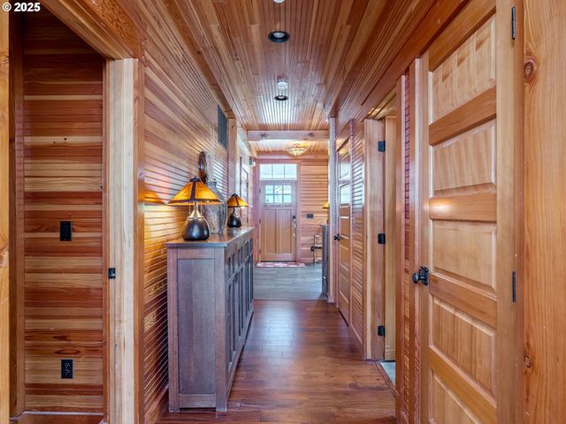 6937 Nw LOGAN Rd, Lincoln City, OR 97367