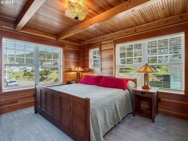 6937 Nw LOGAN Rd, Lincoln City, OR 97367
