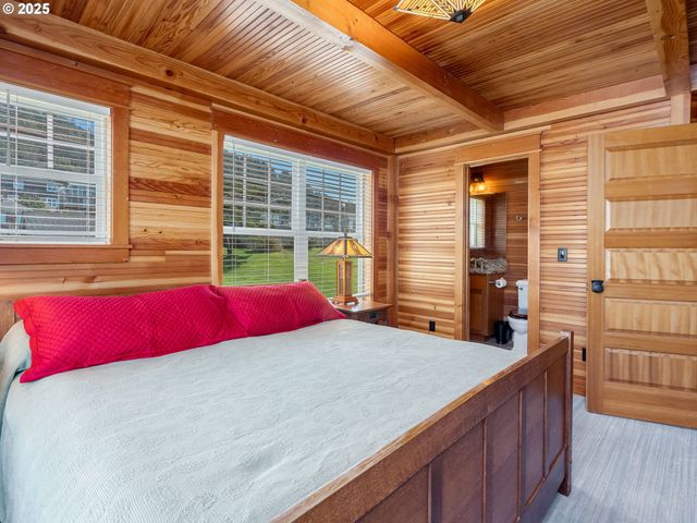 6937 Nw LOGAN Rd, Lincoln City, OR 97367