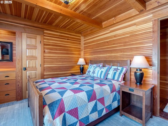 6937 Nw LOGAN Rd, Lincoln City, OR 97367