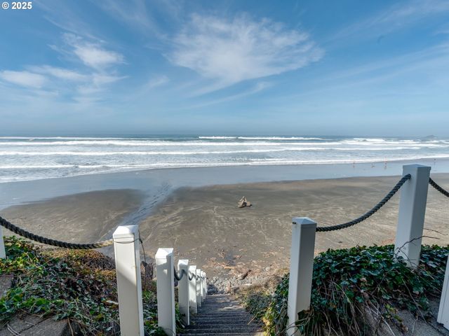 6937 Nw LOGAN Rd, Lincoln City, OR 97367