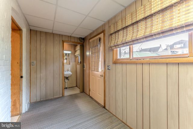 1242 FERRY ST, Easton, PA 18042