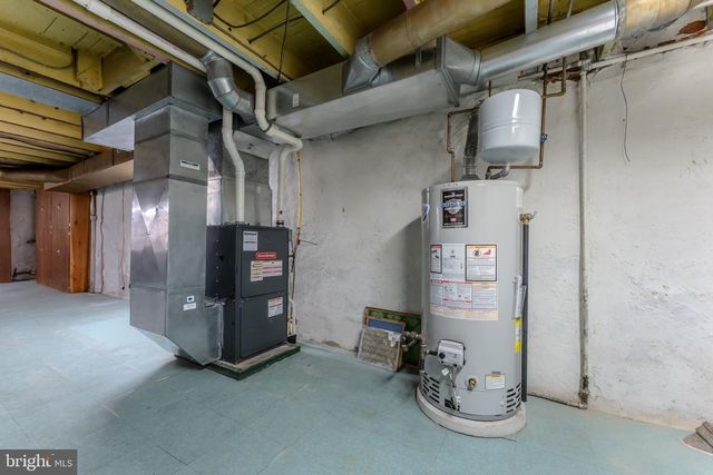 1242 FERRY ST, Easton, PA 18042