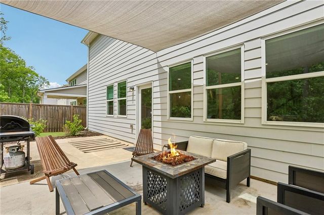 3722 Silvery Way, Powder Springs, GA 30127