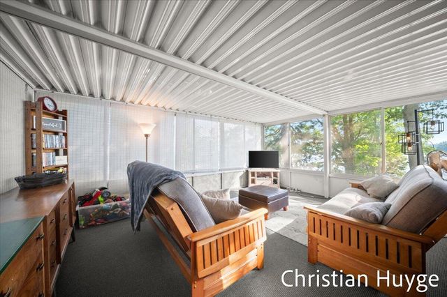 8818 E 128th Street, Sand Lake, MI 49343