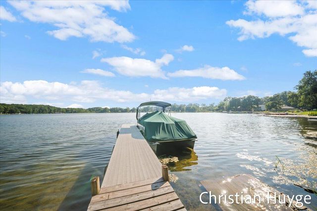 8818 E 128th Street, Sand Lake, MI 49343