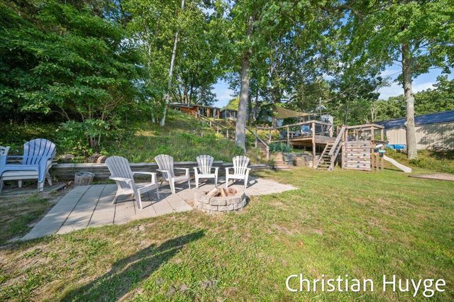 8818 E 128th Street, Sand Lake, MI 49343