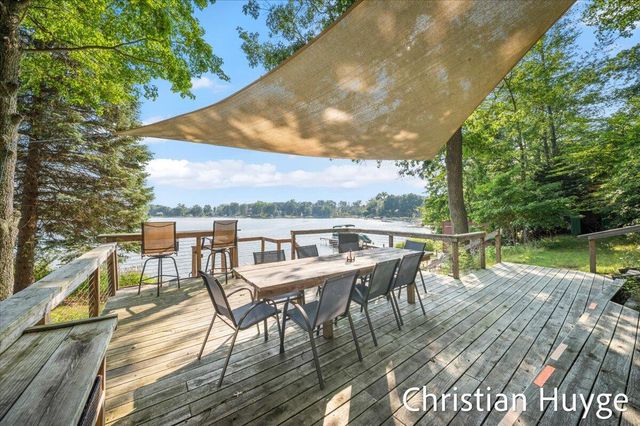 8818 E 128th Street, Sand Lake, MI 49343
