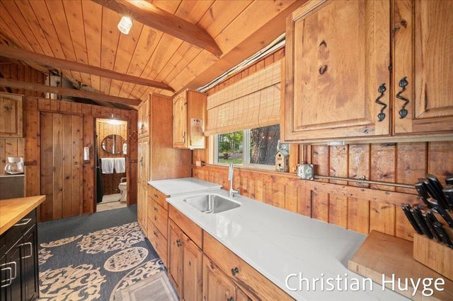 8818 E 128th Street, Sand Lake, MI 49343
