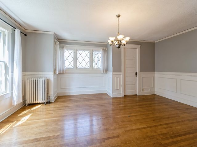 1070 37th Street, Des Moines, IA 50311