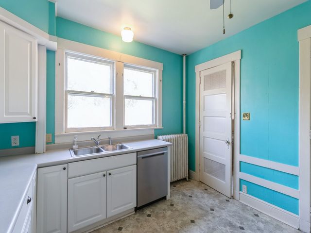 1070 37th Street, Des Moines, IA 50311