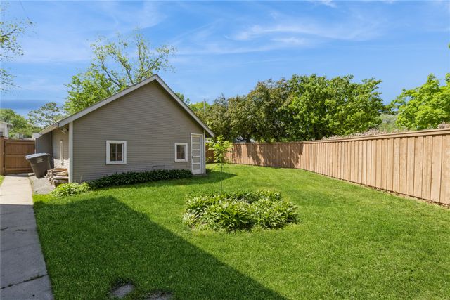 1070 37th Street, Des Moines, IA 50311