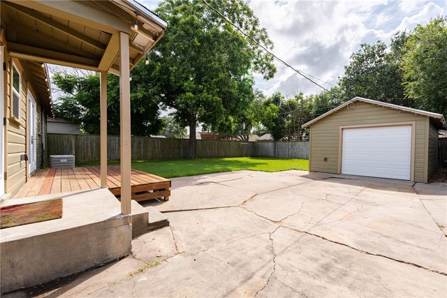 622 Collingswood Dr, Corpus Christi, TX 78412