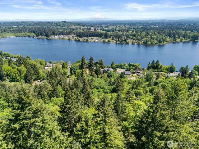 4937 Black Lake Boulevard SW, Olympia, WA 98512
