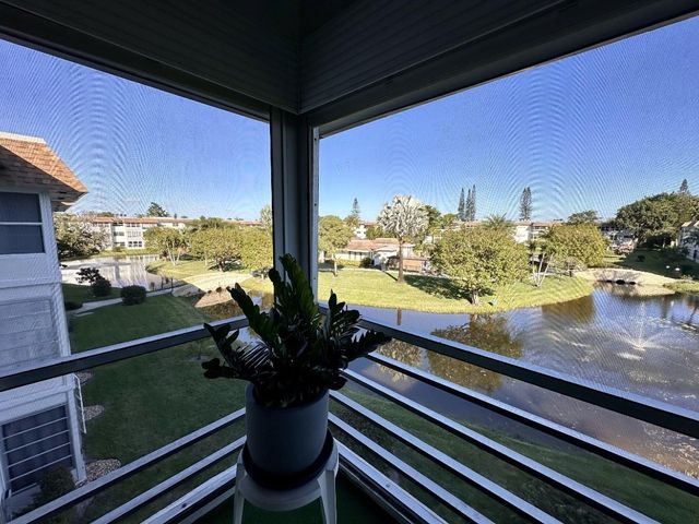 3506 NW 49th Avenue 612, Lauderdale Lakes, FL 33319