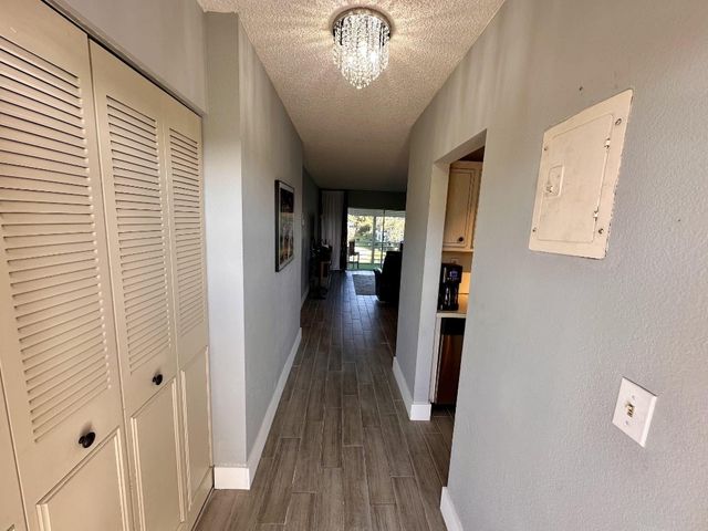 3506 NW 49th Avenue 612, Lauderdale Lakes, FL 33319