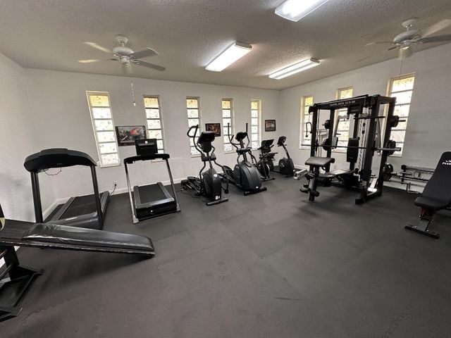 3506 NW 49th Avenue 612, Lauderdale Lakes, FL 33319