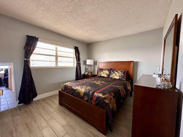 3506 NW 49th Avenue 612, Lauderdale Lakes, FL 33319