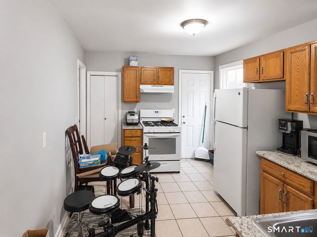 769 Dixwell Avenue, New Haven, CT 06511