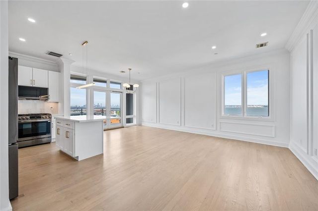 90 Bay Street Landing 6L, Staten Island, NY 10301