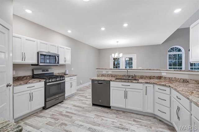 408 Cass Drive, Troy, MO 63379