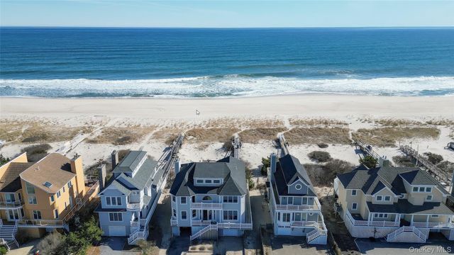 825 Dune Road, Westhampton Beach, NY 11978