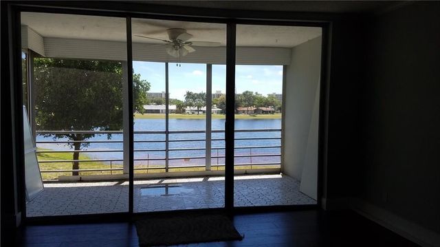 3100 N COURSE Lane 210, Pompano Beach, FL 33069