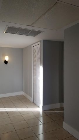 3100 N COURSE Lane 210, Pompano Beach, FL 33069