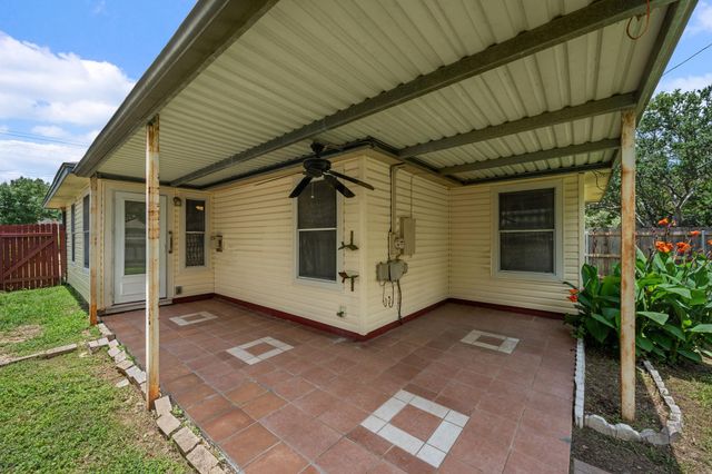 1625 Sylvia CT, Round Rock, TX 78681
