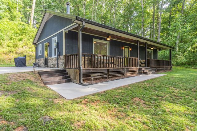 7872 Oscar Green Rd, Primm Springs, TN 38476