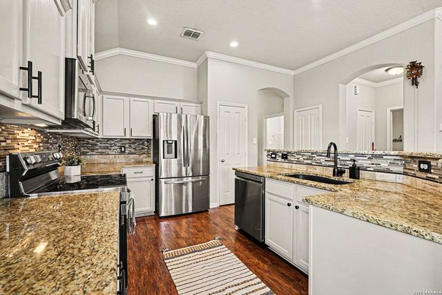 8519 LAHEMAA FLS, San Antonio, TX 78251