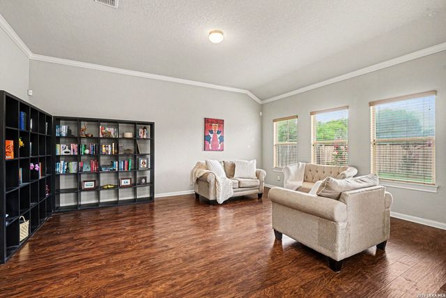 8519 LAHEMAA FLS, San Antonio, TX 78251