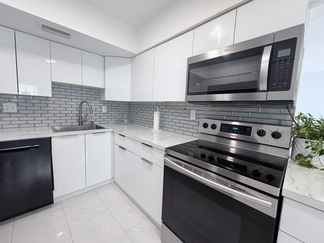 1788 SW 81st Way, Fort Lauderdale, FL 33324