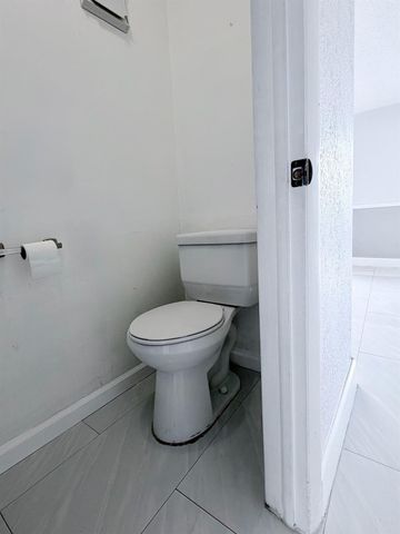 1788 SW 81st Way, Fort Lauderdale, FL 33324