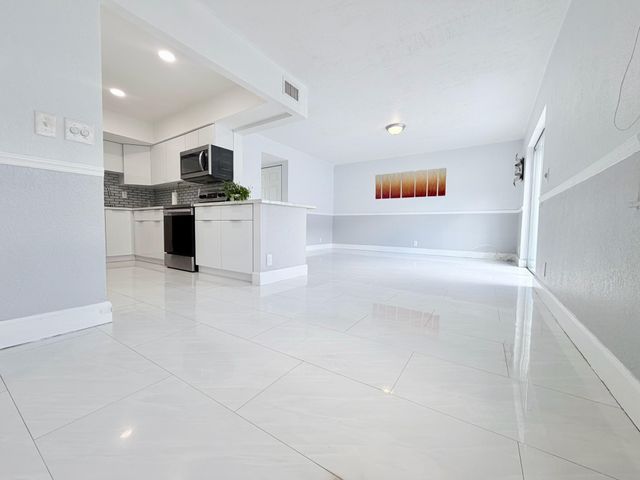 1788 SW 81st Way, Fort Lauderdale, FL 33324