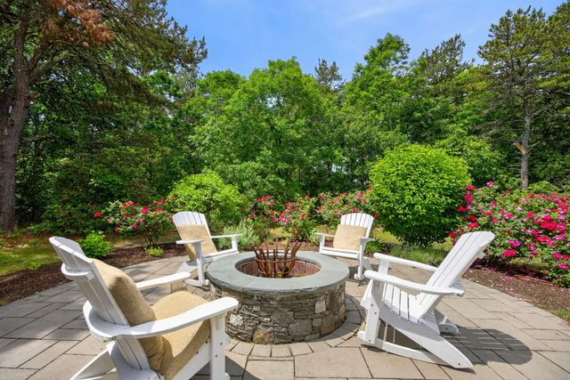 160 Quail Cover Lane, Eastham, MA 02642